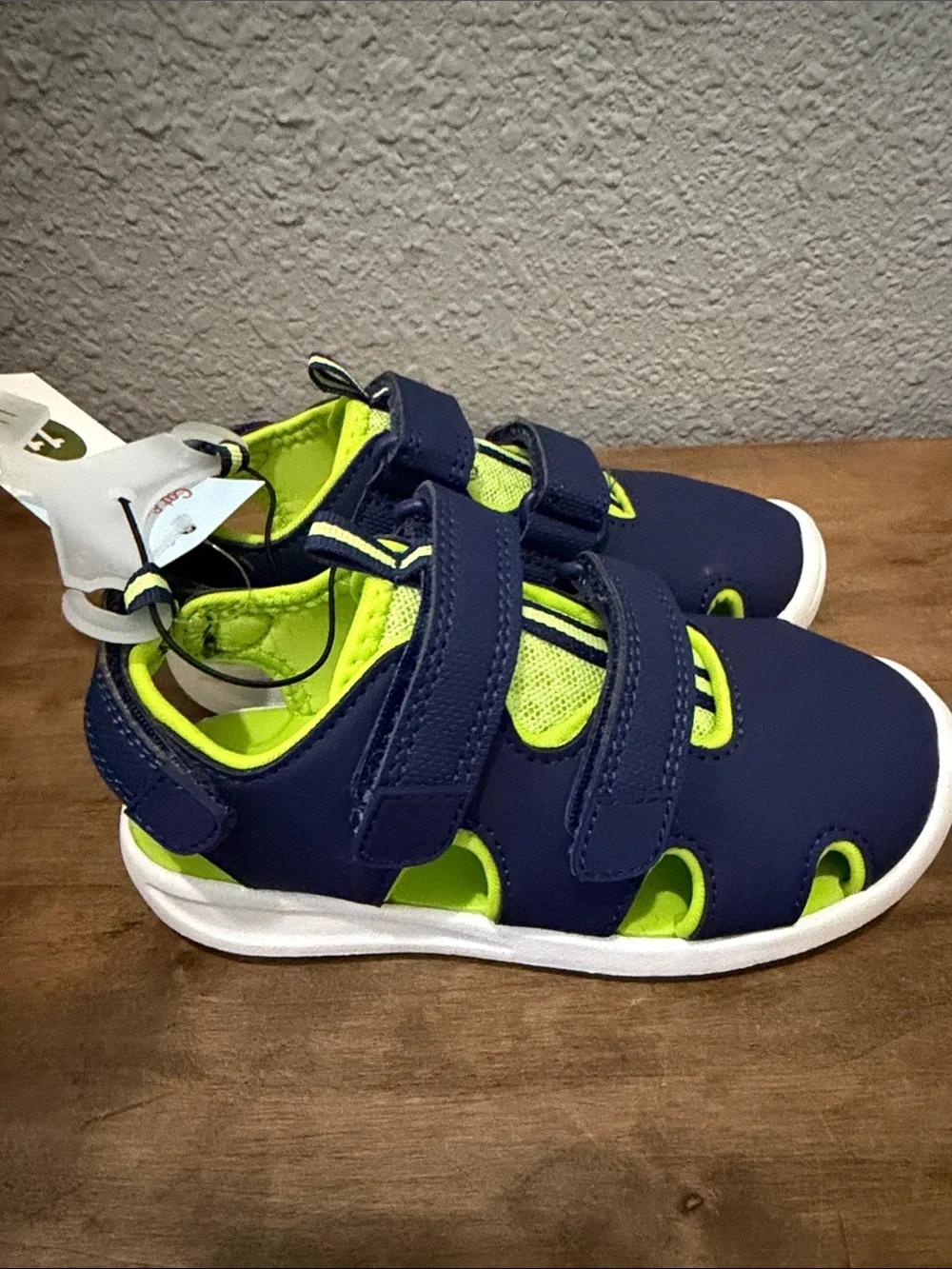 Cat & Jack Kids Navy and Neon Green Sport Sandals size 11